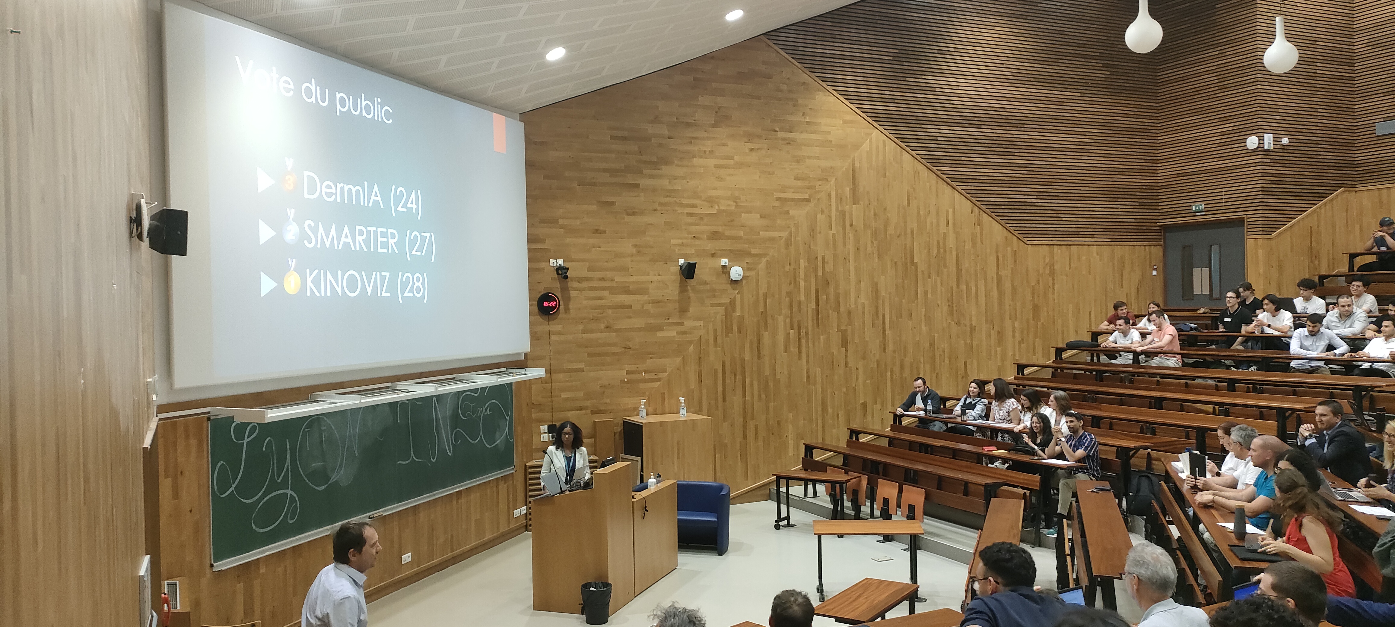 Soutenanes Projet SMART 2025 (4IF)